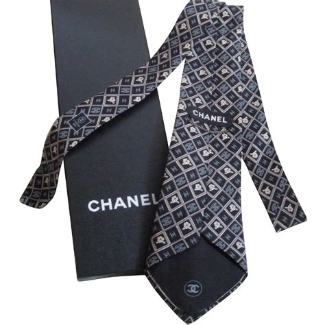 does chanel make men's ties|Chanel accessory.